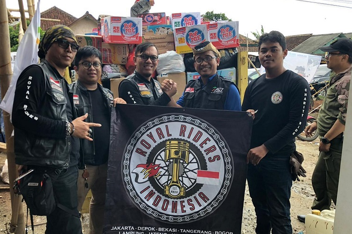 Komunitas Royal Enfield berikan bantuan untuk korban bencana di Banten dan Lampung