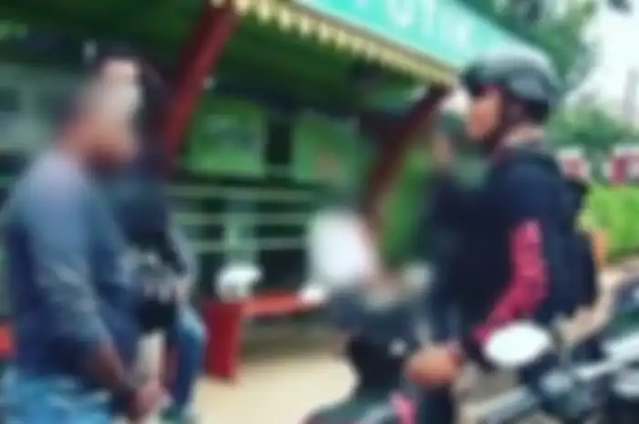Tim Jaguar Polres Depok mendatangi debt collector di Depok, Jabar.