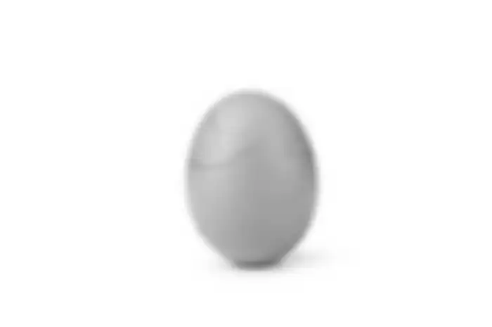 Foto telur di akun @world_record_egg yang mulai retak