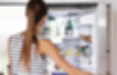 Dear Anak Kos, Ini Tips Mengatur Penyimpanan Makanan di Kulkas Biar Awet!