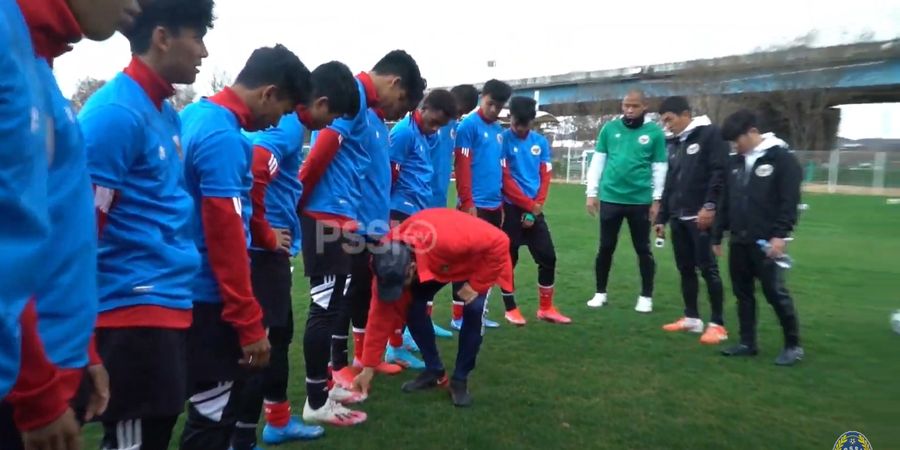 Shin Tae-yong Soroti Ukuran Sepatu Pemain Timnas U-19 Indonesia yang Kebesaran