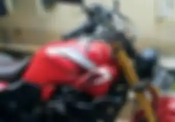 Hah.. Masa Jual Honda Tiger Mahal Gitu? Tapi Fotonya Ada Yang Aneh Gaesss..