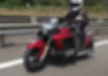 Sadis! Test Ride Honda Gold Wing F6C, Sekali Gas Bikin Dengkul Gemetar
