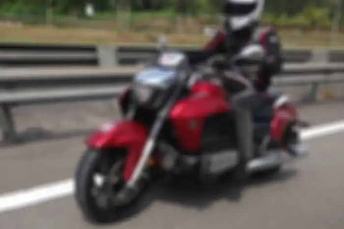 . Honda Gold Wing F6C