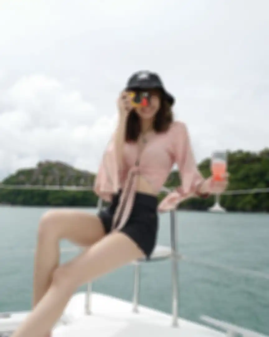 Fashion crop top ala Lisa BLACKPINK