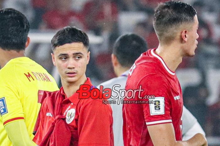 Pemain timnas Indonesia, Eliano Reijnders (tengah), saat hadir di Stadion Utama Gelora Bung Karno, Senayan, Jakarta, Jumat (15/11/2024).