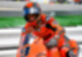 Nasibnya Miris, Pembalap MotoGP Ini Relakan Motornya Ke Pembalap Moto2
