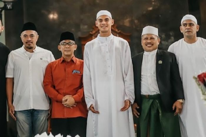 Bek Persita Tangerang, Christian Rontini, jadi mualaf