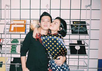 5 Penyanyi Muda Ini Memilih untuk Berpacaran dengan Sesama Musisi. Kemesraan Mereka Sukses Bikin Baper!