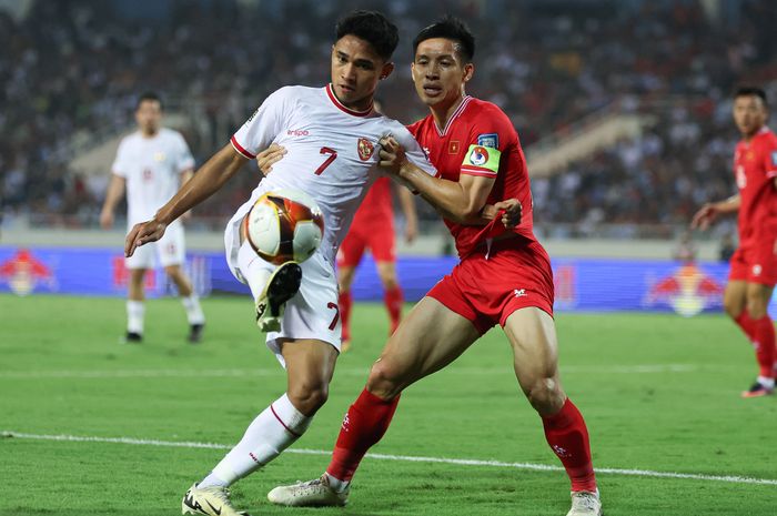 Aksi Marselino Ferdinan di laga Timnas Indonesia vs Vietnam pada laga keempat Grup F Putaran Kedua Kualifikasi Piala Dunia 2026 Zona Asia di Stadion My Dinh, Hanoi, pada Selasa (26/3/2024).