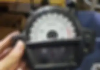 Jangan Tunggu Rusak, Seperti Ini Ciri-ciri Speedometer yang Bermasalah