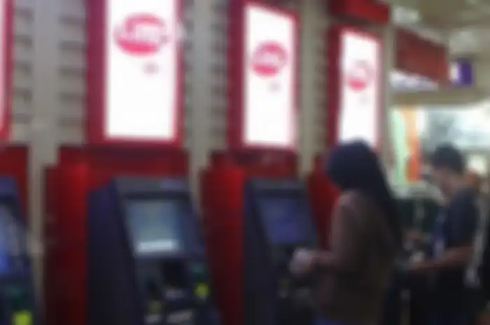 Sekarang Tarik Tunai atau Cek Saldo di ATM Link Tetap Gratis.