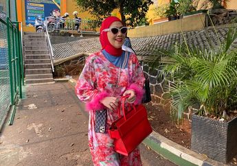 Outfit Kece Venna Melinda Saat Hadiri Sidang Cerai dengan Ferry Irawan, Ini Kata Ibunda Verrell Bramasta