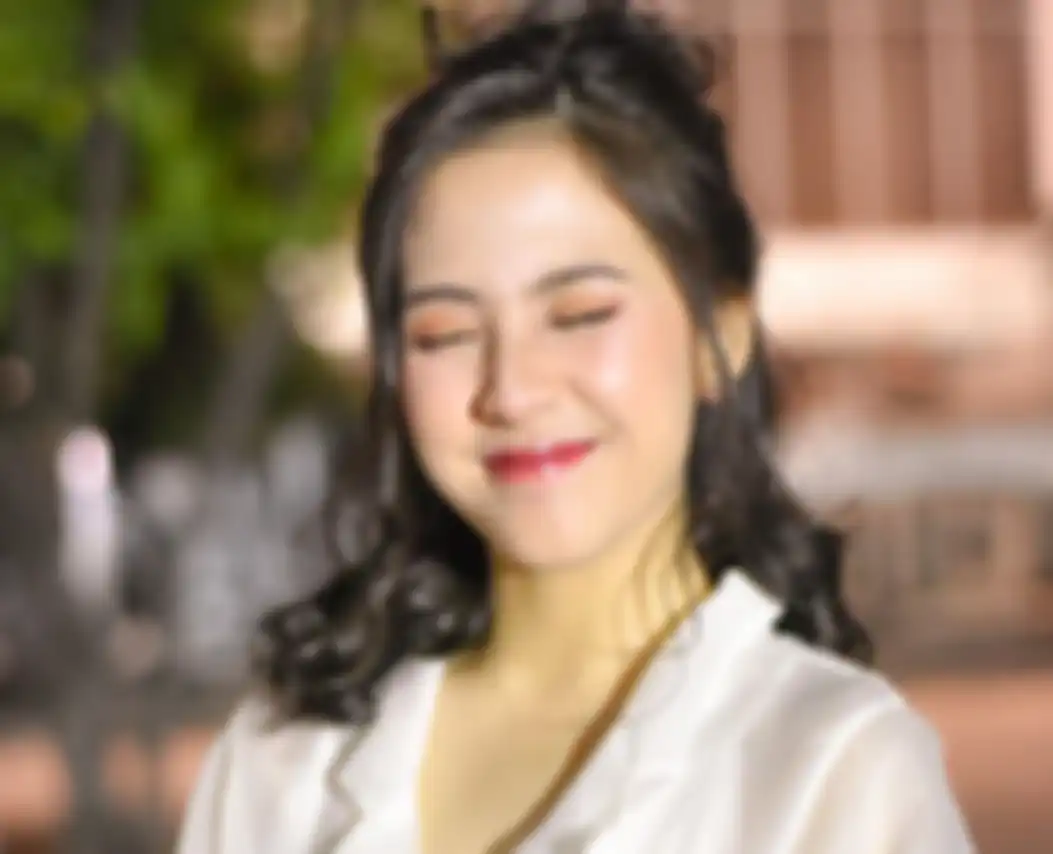 Makeup ala Adhisty Zara