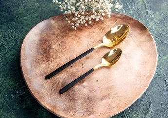 5 Ide Dekorasi DIY untuk Imlek 2025, Jenius! Hanya Pakai Alat Makan Hasilnya Bisa Secantik Ini