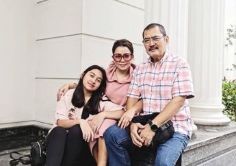 Tak Malu Akui Diri Orang Kampung Meski Sudah Jadi Mantu Keluarga Cendana, Mayangsari Bangga Tanjukkan Rumah Pribadinya di Purwokerto yang Tampak Asri dengan Halaman Luas