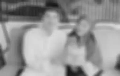 Bak Petir di Siang Bolong, Belum Resmi Bercerai dengan Larissa Chou, Alvin Faiz Kini Kepergok Fitting Baju Pengantin, Ada Apa?