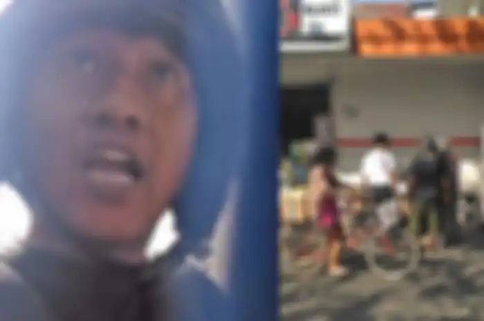 Pria ngaku anggota TNI pukul tukang becak di Surabaya