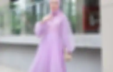 Elegan di Hari Raya, Ini 5 Inspirasi Model Dress Hijab Lebaran Mewah