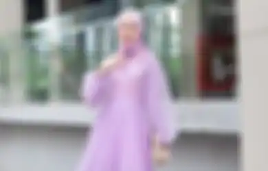 Elegan di Hari Raya, Ini 5 Inspirasi Model Dress Hijab Lebaran Mewah