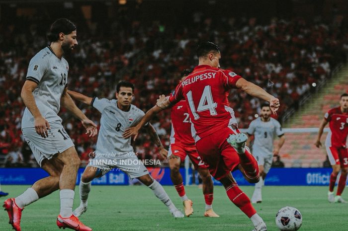 Aksi Joey Pelupessy saat membela Timnas Indonesia dalam laga kontra vs Irak pada partai Grup B Kualifikasi Piala Dunia 2026 zona Asia, Minggu (12/10/2025) dini hari.
