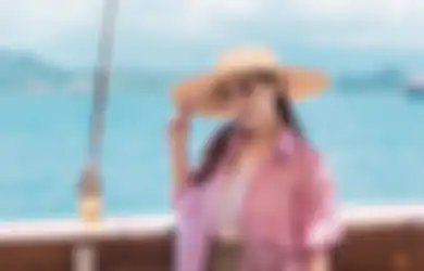 Seleranya dalam Hal Fashion Gak Kaleng-kaleng, Nagita Slavina Rela Rogoh Kocek Jutaan Rupiah untuk Sebuah Celana Kolor, Netizen: Bisa Beliin Kolor Sekomplek