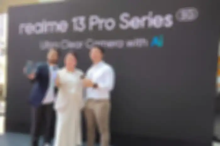 realme Indonesia resmi meluncurkan realme 13 Pro Series di Indonesia bersama dengan smartwatch realme Watch S2