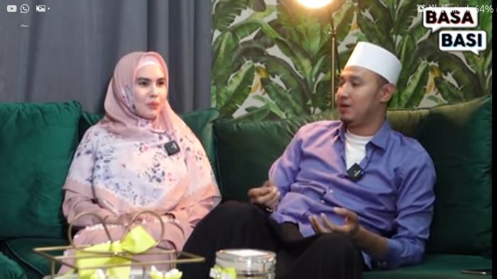 Kartika Putri dan Habib Usman bin Yahya.