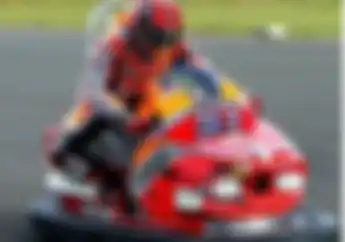 Koplak Banget Nih Meme Termas Clash Marc Marquez vs Valentino Rossi, Salah Satunya Dari Indonesia!
