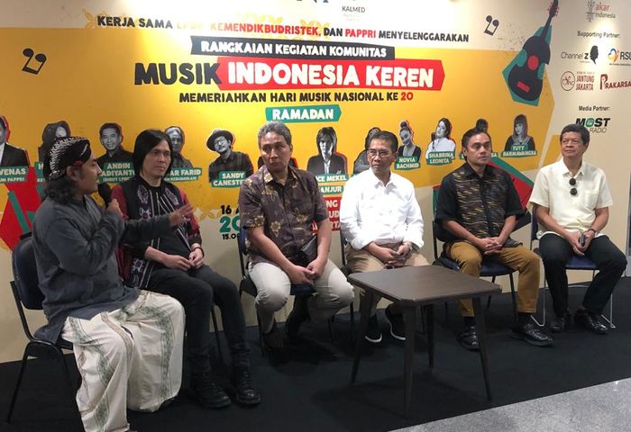 Persatuan Artis Penyanyi, Pencipta Lagu dan Pemusik Republik Indonesia (PAPPRI) yang diketuai oleh Once Mekel menggelar acara Musik Indonesia Keren, Minggu (16/4/2023).