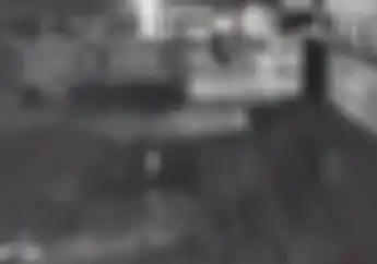 Viral Video Detik-detik Pedagang Roti Lawan 6 Orang Komplotan Begal Motor, Malah Berakhir Begini