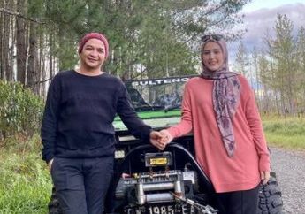 Disebut Meninggal Dunia Karena Ucapkan Duka Buat Rina Gunawan, Istri Pasha Ungu Dapat Doa Ini dari Umi Pipik