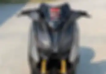 Kerennya Keterlaluan, Modifikasi Yamaha XMAX Makin Sporty Pakai Komponen Motor MotoGP