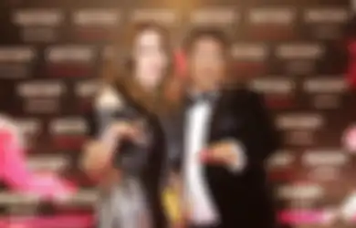 Jadi Sosialita Tajir Melintir, Asisten Pribadi Hotman Paris Bagi-bagi Duit Segepok untuk Sanak Keluarga di Hari Raya, Jumlahnya Bikin Syok!