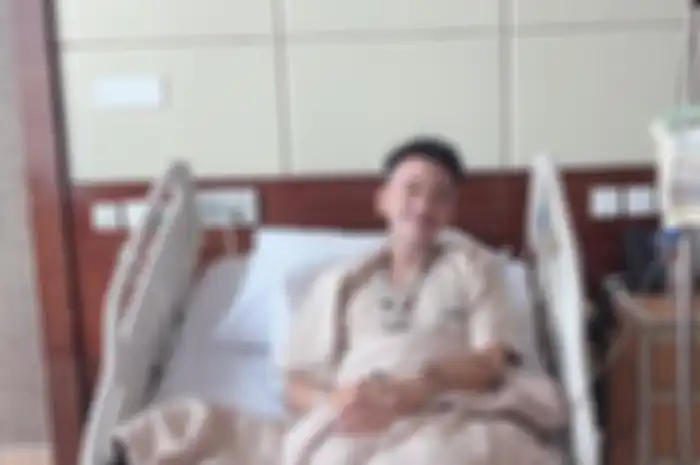 Ruben Onsu tergolek lemah di ranjang rumah sakit