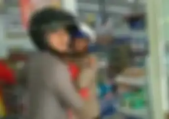 Tegang, Video 2 Polisi Kewalahan Ringkus Pemotor yang Ngamuk, Enggak Terima Dituduh Nabrak Wanita Hamil