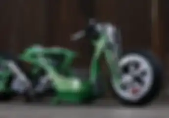 Futuristik Banget, Modifikasi Honda PCX Pakai Light Cycle, Jadi Ingat Film Tron