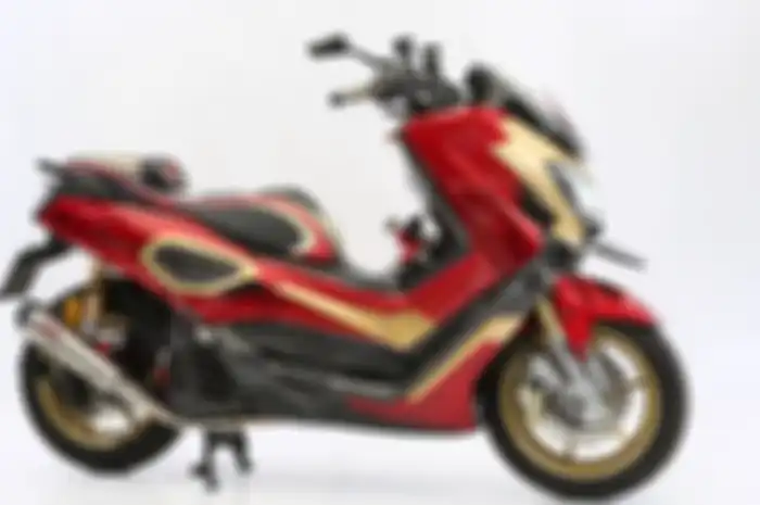 Yamaha NMAX Bertema Iron Man Juara Master Customaxi Yamaha 2018 Makassar.