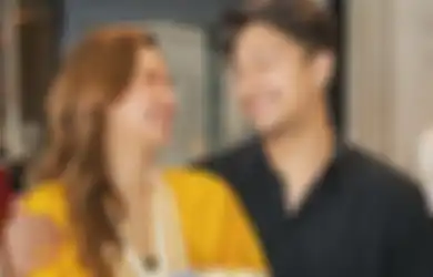Tunjukan Sisi Romantis, Deva Bikin Puisi tentang Senyum untuk Mikha!