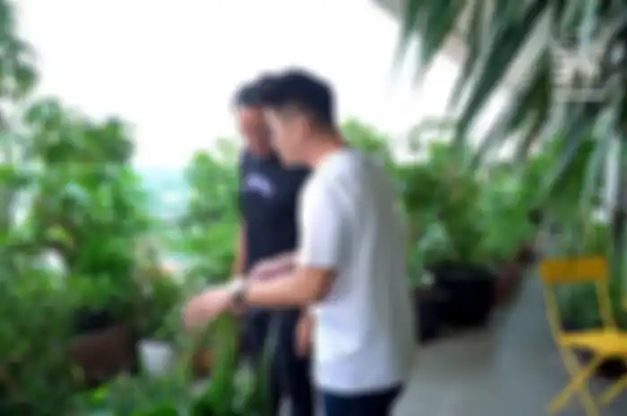 Area outdoor atau balkon di rumah artis Daniel Mananta.