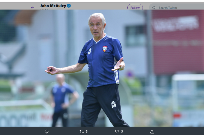 Pelatih timnas Uni Emirat Arab, Bert van Marwijk.