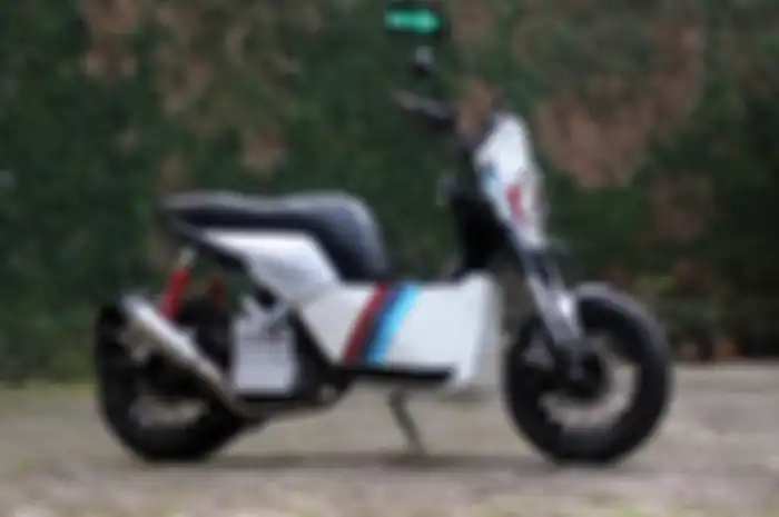 Yamaha NMAX custom garapan Batakastem