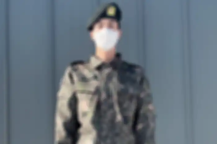 Jin BTS saat wamil