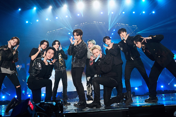 Konser TREASURE 2023 HELLO in Jakarta yang berlangsung pada 18-19 Maret 2023 di ICE BSD Tangerang.