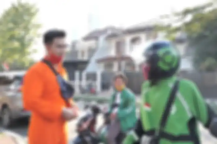 Niat Tolong Ojol Dorong Motornya yang Mogok, Baim Wong Justru Diduga Kena Tipu