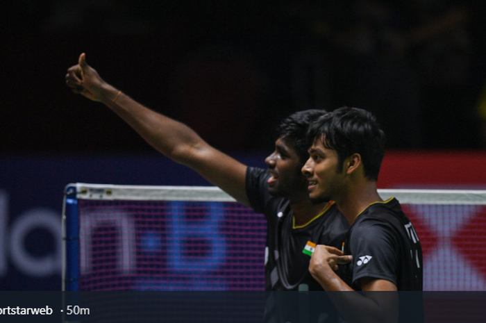 Ganda putra India, Satwiksairaj Rankireddy/Chirag Shetty, merayakan kemenangan mereka atas Li Junhui/Liu Yuchen, pada babak perempat final Fuzhou China Open 2019 di Haixia Olympic Sports Center, Fuzhou, 8 November 2019.