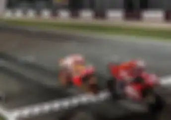 Kayak Fotokopi, Video Duel Dovizioso-Marquez di MotoGP Qatar 2018-2019
