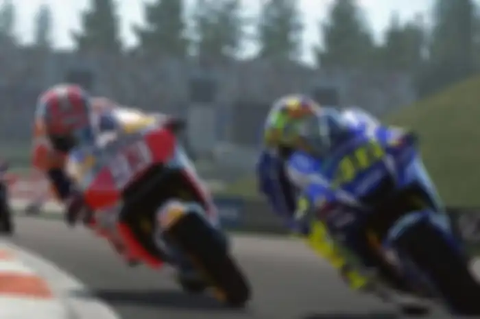 Marc Marquez (kiri) dan Valentino Rossi