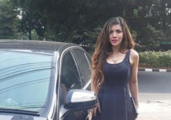 Ibunya Hidup Nelangsa Jualan Pempek Gegara Hanya Diberi Uang Bulanan Rp 500 Ribu, Artis Seksi Ini Pamer Habiskan Rp 50 Juta untuk Operasi Hidung, Begini Kondisinya Sekarang!