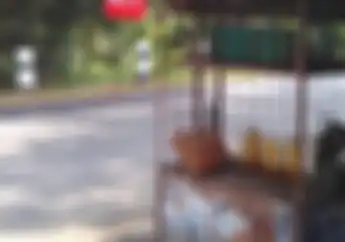 Cerita Mbah Minto Pemilik Kios Bensin 24 Jam di Semarang, Sering Dikerjain Pemotor